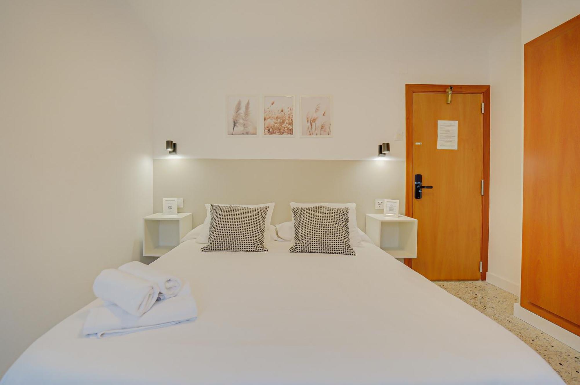 Hostal Y Apartamento Moli De Mar Lloret de Mar Exterior foto